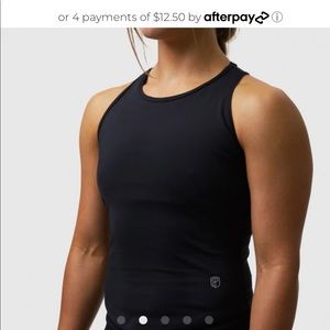 Born primitive Pina tank